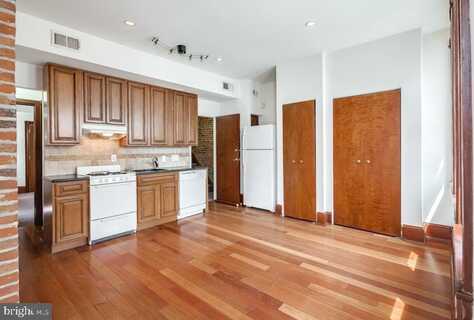 2739 W GIRARD AVENUE, PHILADELPHIA, PA 19130