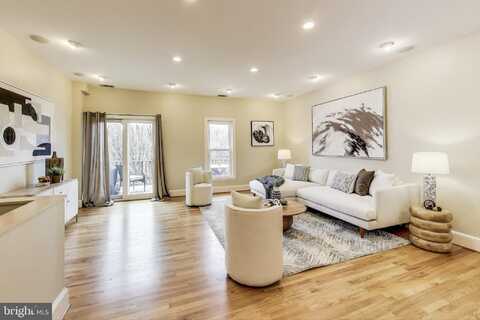 1324 10TH STREET NW, WASHINGTON, DC 20001