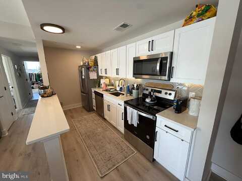 1805 N HOWARD STREET, PHILADELPHIA, PA 19122