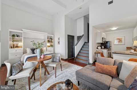 219 S 18TH STREET, PHILADELPHIA, PA 19103