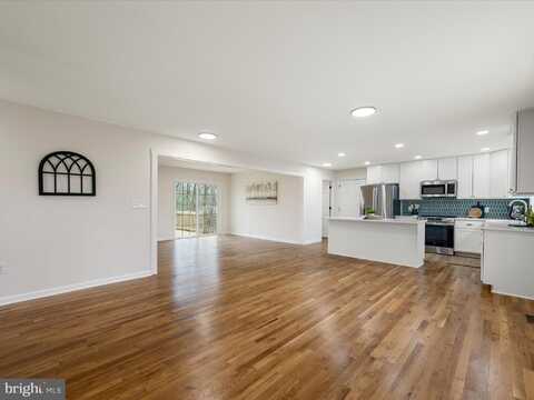 138 OLD SYCAMORE LANE, HARPERS FERRY, WV 25425