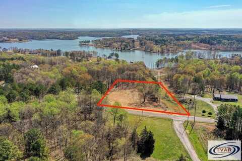 1700 Reedy Creek Road, HUNTINGDON, TN 38344