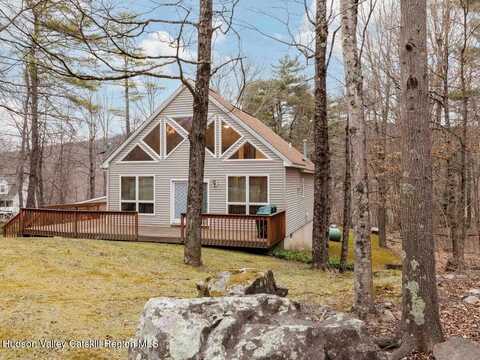 831 N Chodikee Lake Road, Highland, NY 12528