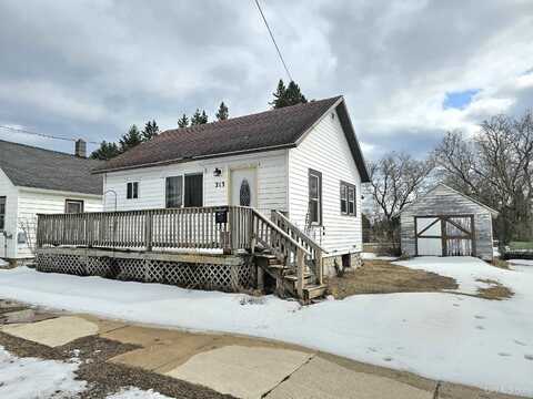 213 New Elm, Manistique, MI 49854