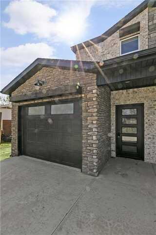 1106 Lockheed ST, Bentonville, AR 72712