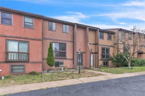217 Parkwood Drive, Cranberry Twp, PA 16066