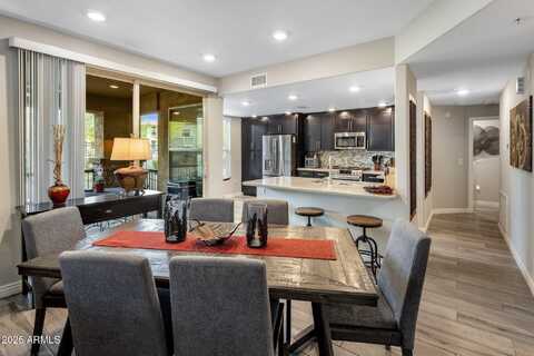 2425 W BRONCO BUTTE Trail, Phoenix, AZ 85085