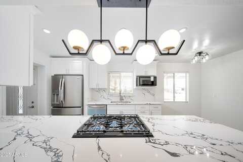 7041 E Cypress Street, Scottsdale, AZ 85257