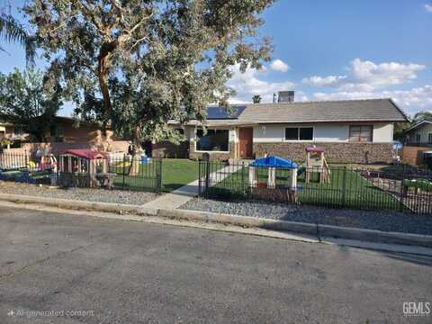 1005 Radcliffe Avenue, Bakersfield, CA 93305