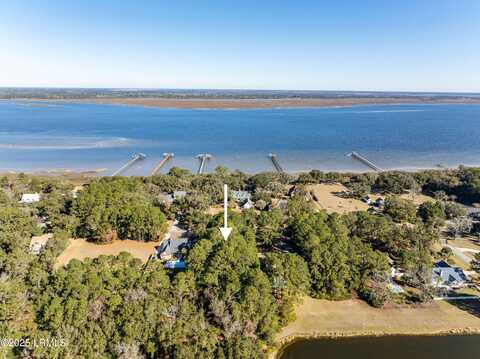 213 Old Plantation Drive W, Beaufort, SC 29907