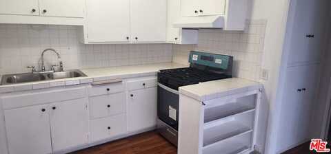6538 Sepulveda Blvd, Van Nuys, CA 91411