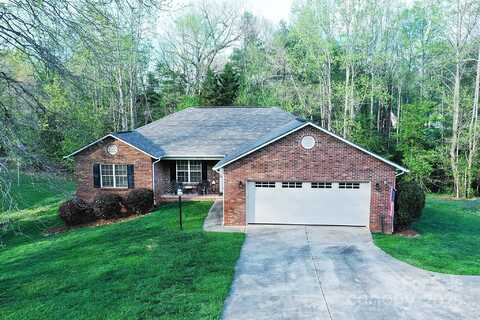 1353 33rd Avenue Drive NE, Hickory, NC 28601