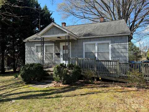 523 29th Avenue Drive NW, Hickory, NC 28601