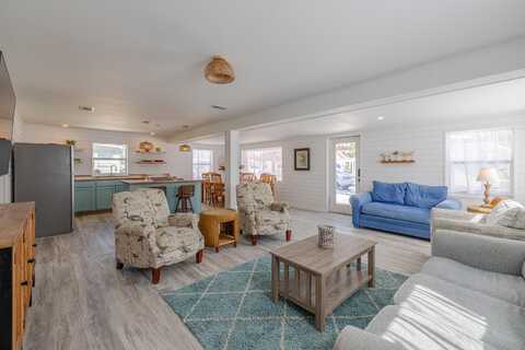 129 Malaga Place, Panama City Beach, FL 32413
