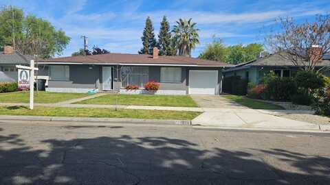 1206 Harvard Avenue W, Fresno, CA 93705
