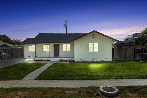 1633 Saginaw Way W, Fresno, CA 93705