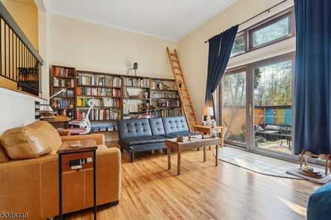 606 Tall Oak Ln, Hillsborough, NJ 08844