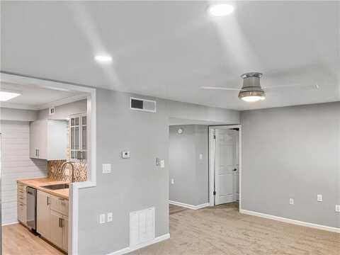 475 Mount Vernon Highway NE, Atlanta, GA 30328