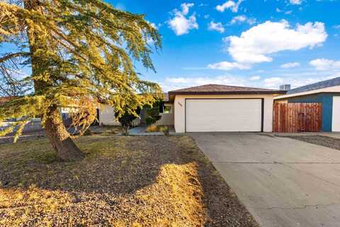 1564 Monte Vista Avenue, Rosamond, CA 93560