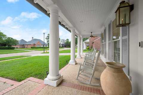 213 W Woodgate Ct, Baton Rouge, LA 70808