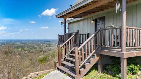2302 Panther Way, Sevierville, TN 37876