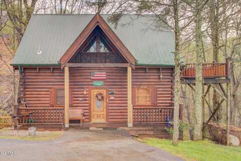 2409 Holly Pass, Sevierville, TN 37876