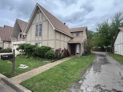 1009 Towne Lake Dr., Longview, TX 75601