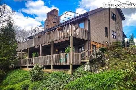 222 The Overlook Road, Banner Elk, NC 28604