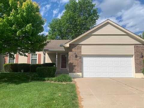 689 NE Clubhouse Drive, Lees Summit, MO 64086