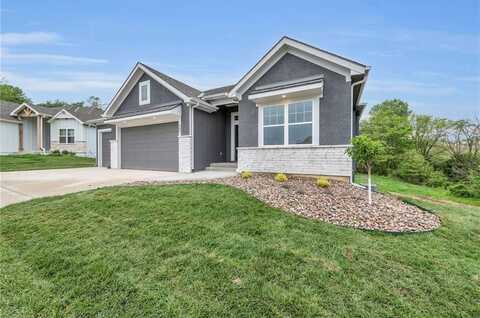502 Seventh Street, Smithville, MO 64089