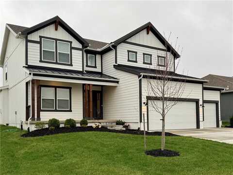 529 SE Carter Road, Lees Summit, MO 64082