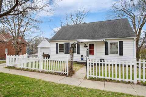 707 Brown St, IowaCity, IA 52245