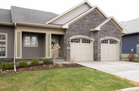 2888 Crimson Ln, Coralville, IA 52241