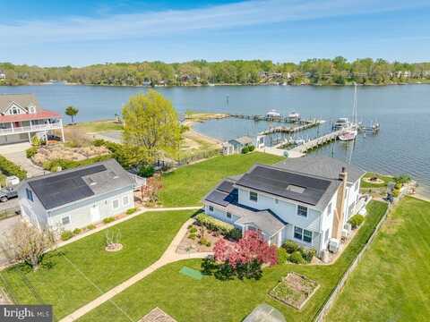 201 EDGEWATER DR, EDGEWATER, MD 21037