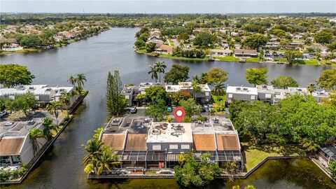 1519 NW 113th Way, Pembroke Pines, FL 33026
