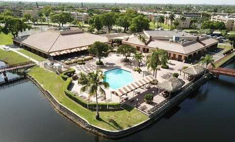 9121 Sunrise Lakes Blvd, Sunrise, FL 33322