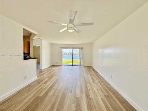 3449 NW 44th St, Oakland Park, FL 33309
