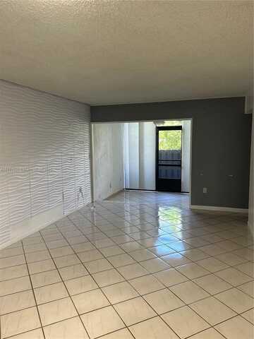 9445 Fontainebleau Blvd, Miami, FL 33172
