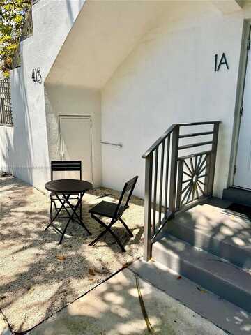 415 75th St, Miami Beach, FL 33141