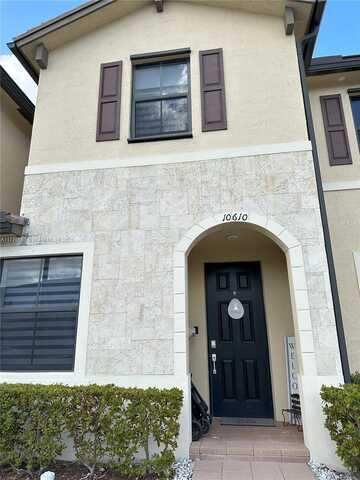 10610 W 33rd Ct, Hialeah, FL 33018