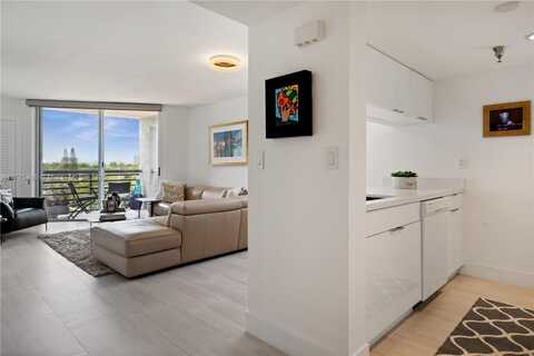 2400 SW 3rd Ave, Miami, FL 33129