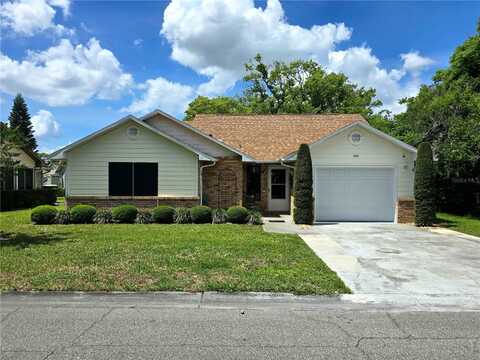 1016 MONROE AVENUE, Saint Cloud, FL 34769