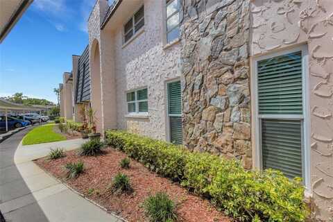 104 FERNWOOD CIRCLE, SEMINOLE, FL 33777