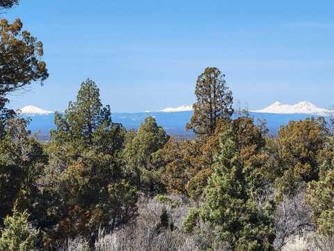 5700 SE Walnut Lane, Prineville, OR 97754