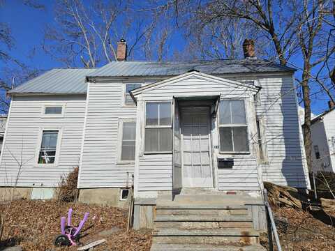 31 Highland Lane, Bangor, ME 04401