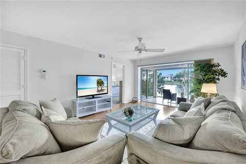 774 Wiggins Lake, NAPLES, FL 34110