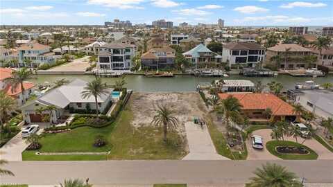 224 HERON, NAPLES, FL 34108