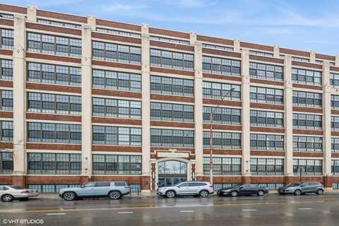 3963 W BELMONT Avenue, Chicago, IL 60618