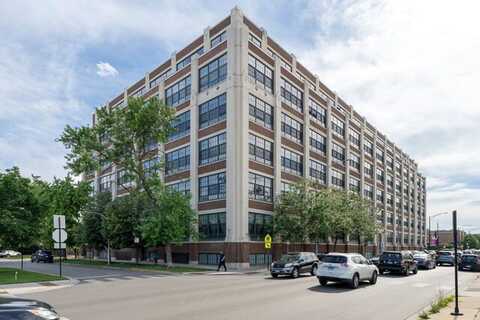 3963 W BELMONT Avenue, Chicago, IL 60618