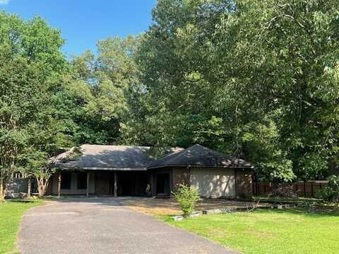 209 Musgrove Road, Batesville, MS 38606